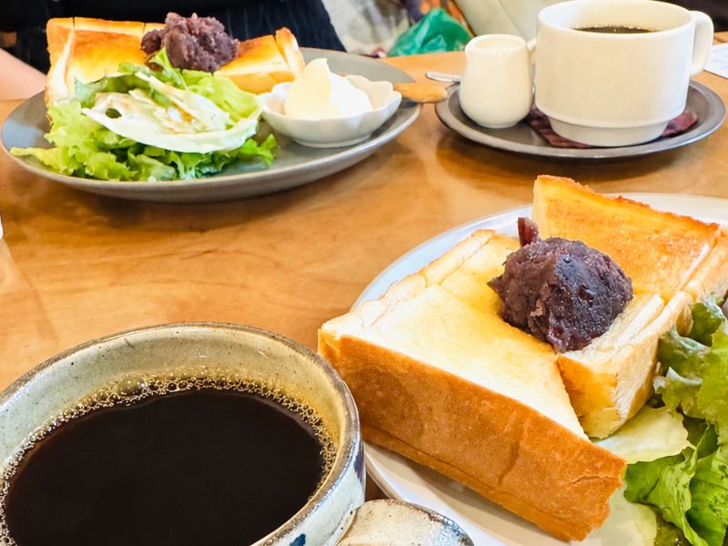 三鷹のカフェ fujiyacoffeeのあんバタートーストモーニング